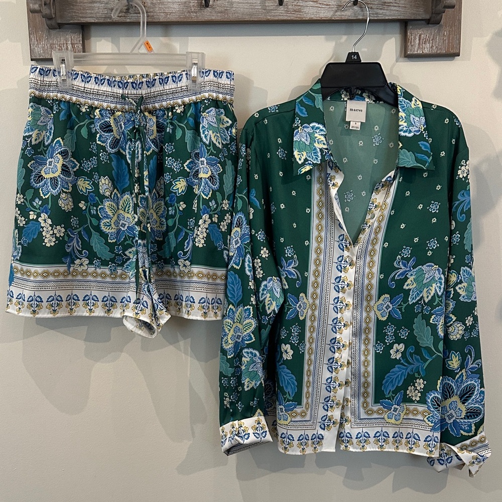 Floral Green and Blue Pajama Set